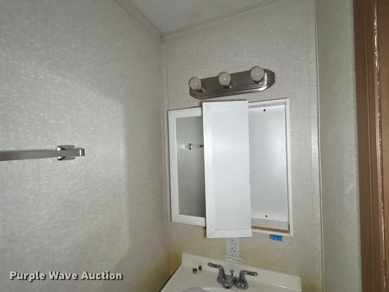 image for item FK1202 Skid mounted living quarters