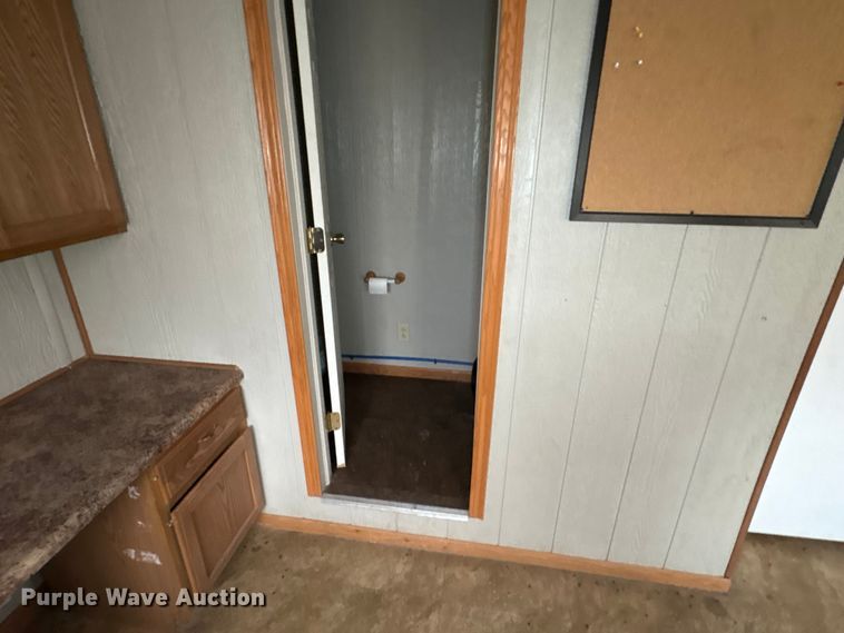 image for item FK1203 Skid mounted living quarters