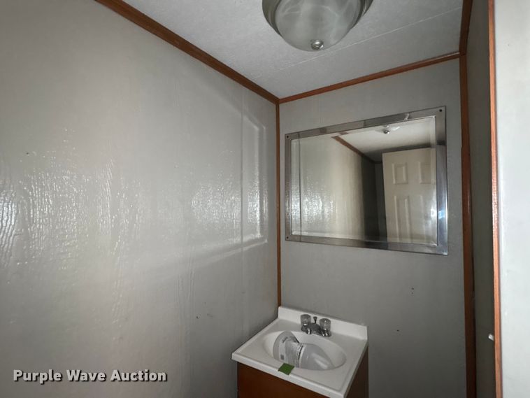 image for item FK1203 Skid mounted living quarters