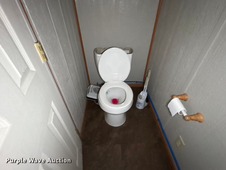 image for item FK1203 Skid mounted living quarters
