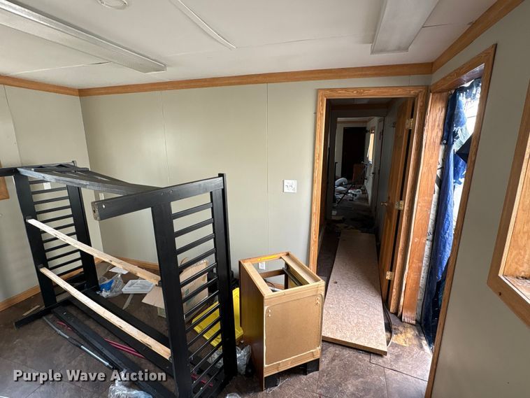 image for item FK1204 Skid mounted living quarters
