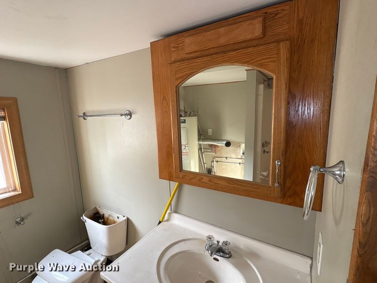 image for item FK1204 Skid mounted living quarters