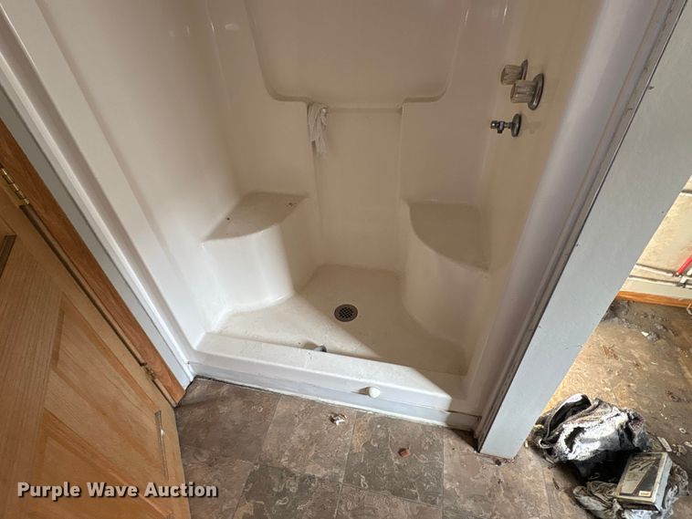 image for item FK1204 Skid mounted living quarters