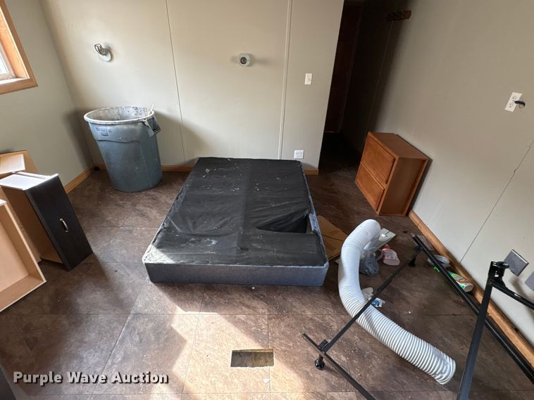 image for item FK1204 Skid mounted living quarters