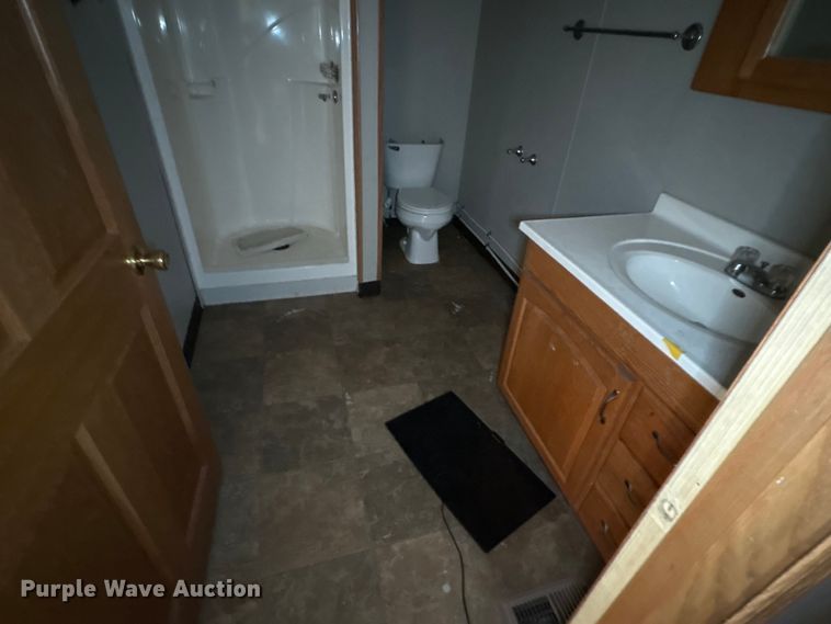 image for item FK1204 Skid mounted living quarters