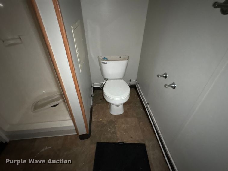 image for item FK1204 Skid mounted living quarters