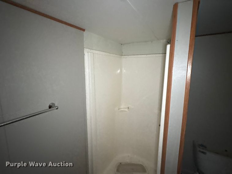 image for item FK1204 Skid mounted living quarters