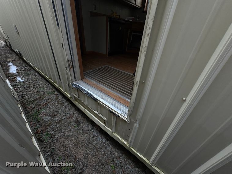 image for item FK1205 Skid mounted living quarters