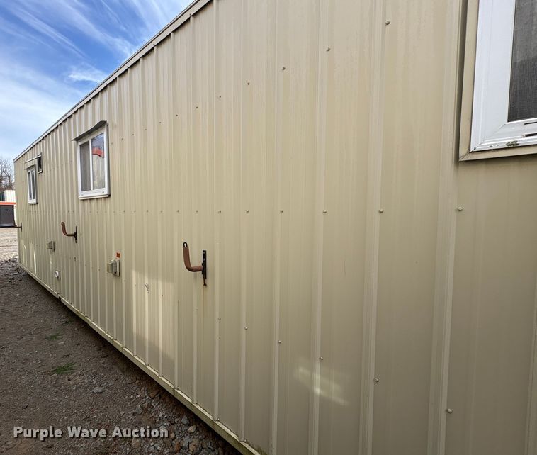 image for item FK1205 Skid mounted living quarters