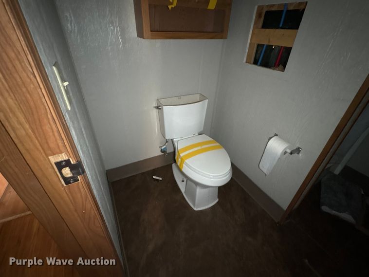 image for item FK1205 Skid mounted living quarters