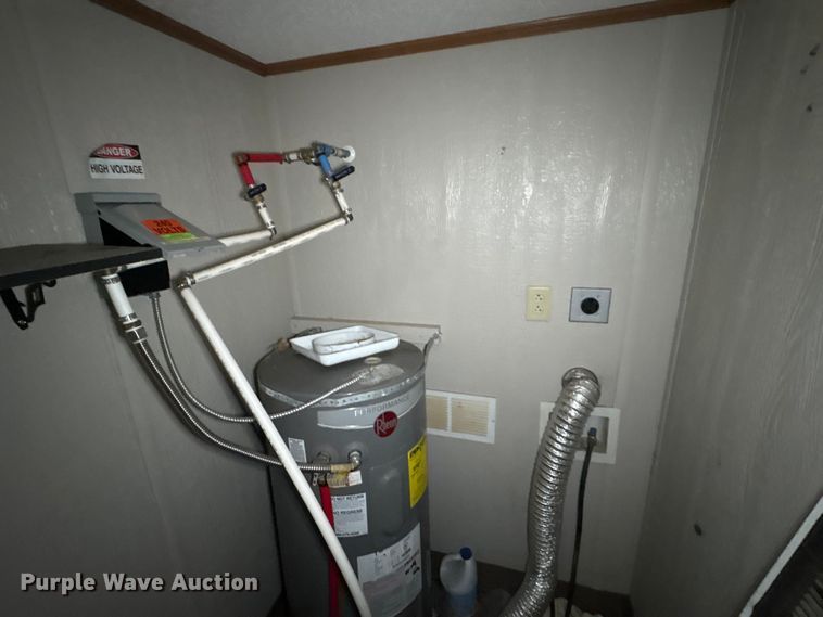 image for item FK1205 Skid mounted living quarters