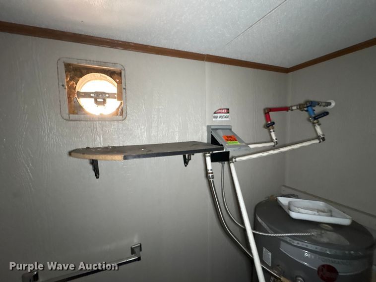 image for item FK1205 Skid mounted living quarters