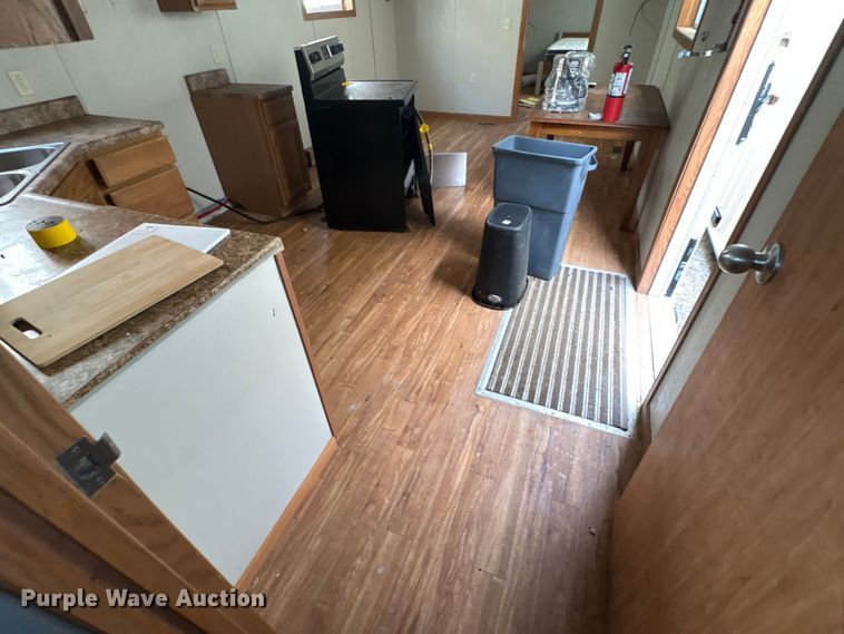 image for item FK1205 Skid mounted living quarters