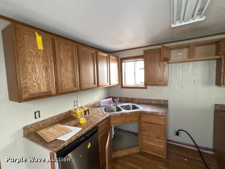 image for item FK1205 Skid mounted living quarters