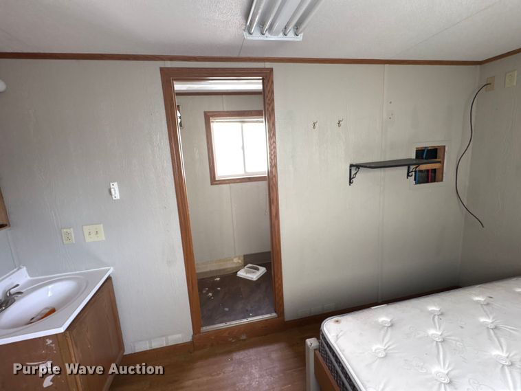 image for item FK1205 Skid mounted living quarters