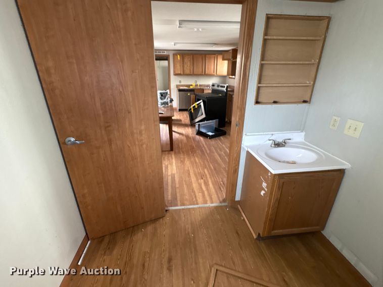 image for item FK1205 Skid mounted living quarters