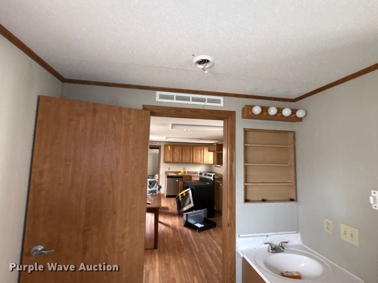 image for item FK1205 Skid mounted living quarters