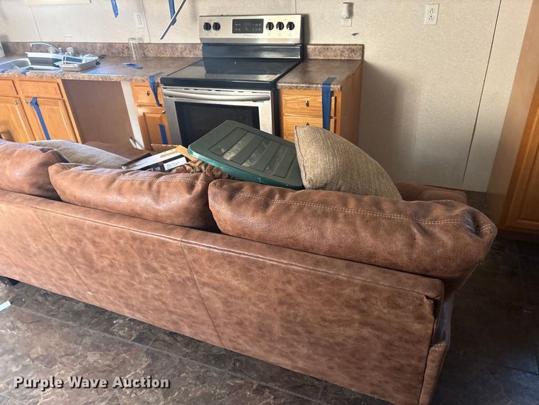 image for item FK1321 Skid mounted living quarters