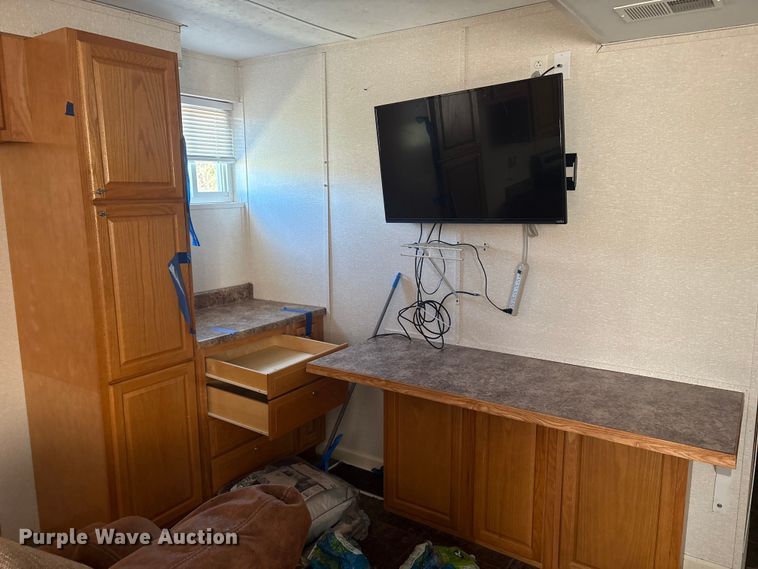 image for item FK1321 Skid mounted living quarters