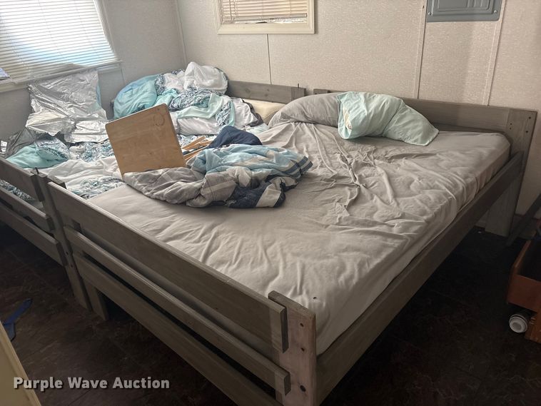 image for item FK1321 Skid mounted living quarters