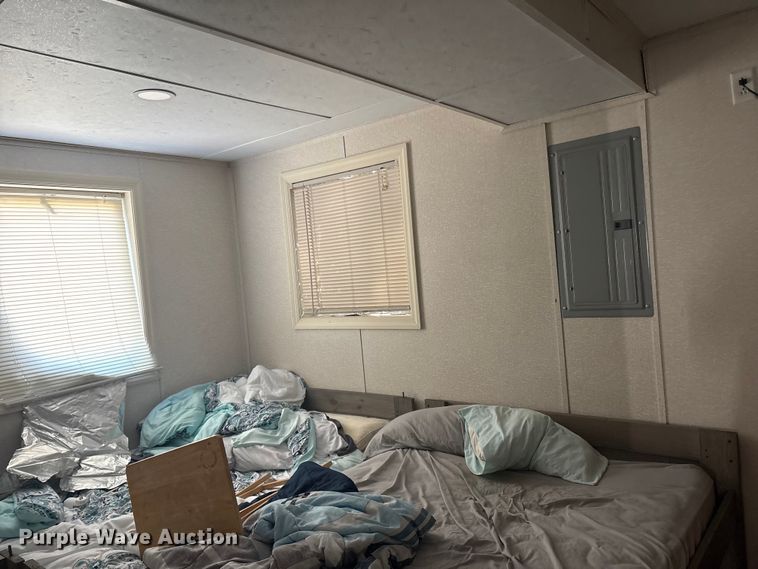 image for item FK1321 Skid mounted living quarters