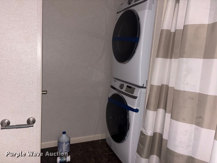 image for item FK1321 Skid mounted living quarters