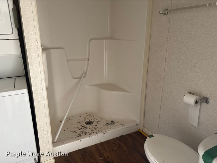 image for item FK1322 Skid mounted living quarters