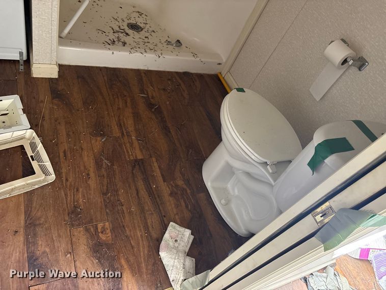 image for item FK1322 Skid mounted living quarters