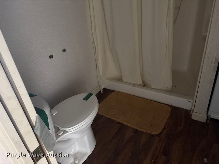 image for item FK1322 Skid mounted living quarters