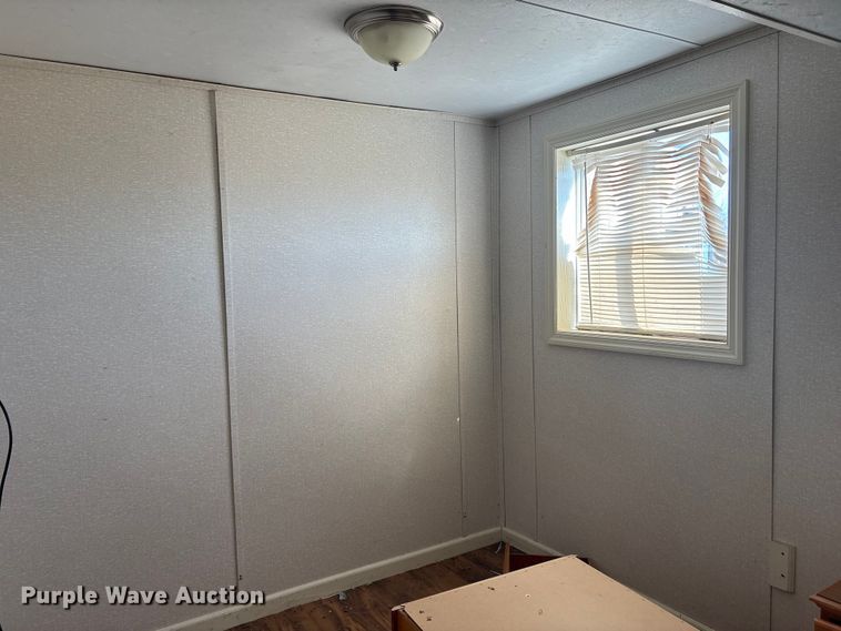 image for item FK1322 Skid mounted living quarters