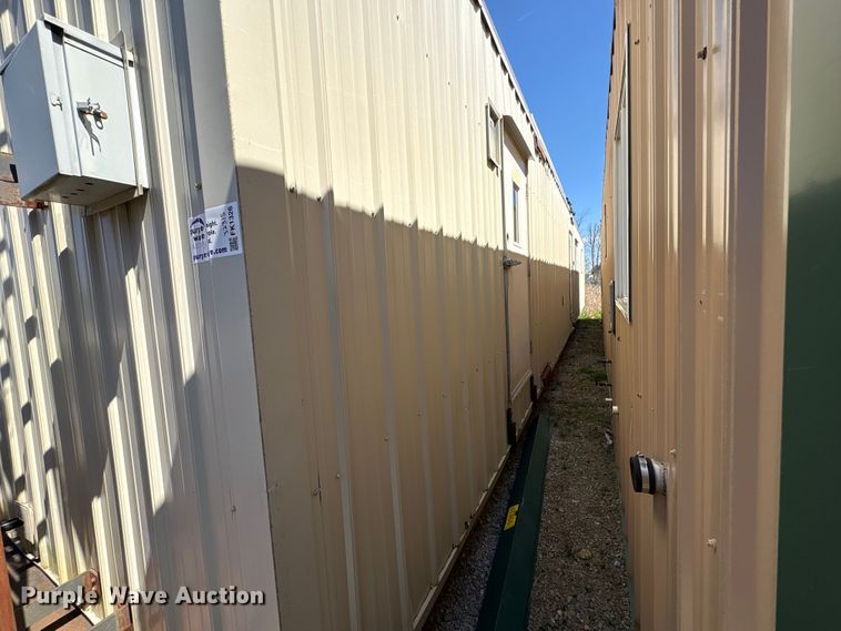 image for item FK1326 Skid mounted living quarters