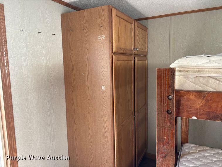 image for item FK1326 Skid mounted living quarters