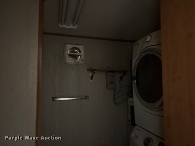 image for item FK1326 Skid mounted living quarters