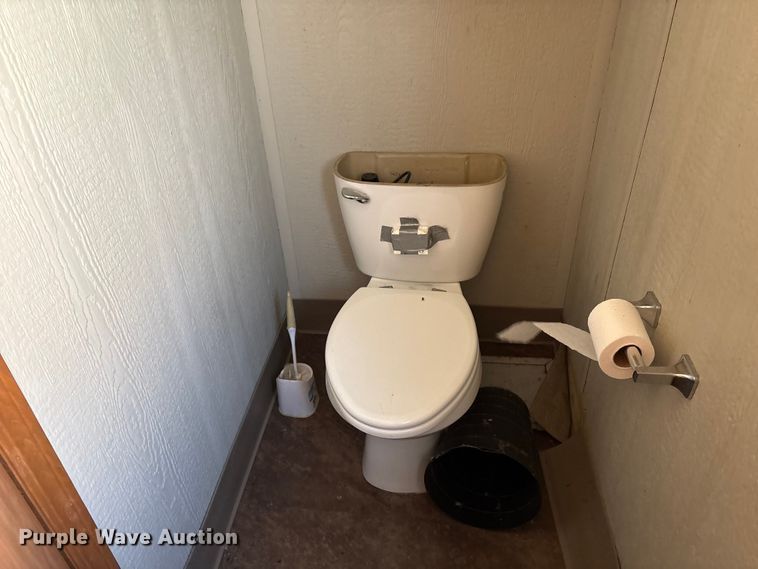 image for item FK1326 Skid mounted living quarters