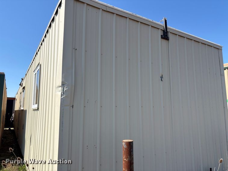 image for item FK1326 Skid mounted living quarters