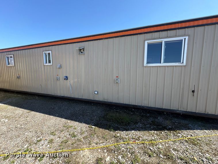 image for item FK1327 Skid mounted living quarters