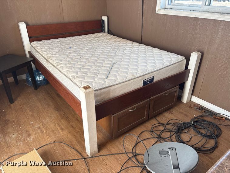 image for item FK1327 Skid mounted living quarters