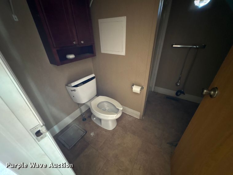 image for item FK1327 Skid mounted living quarters