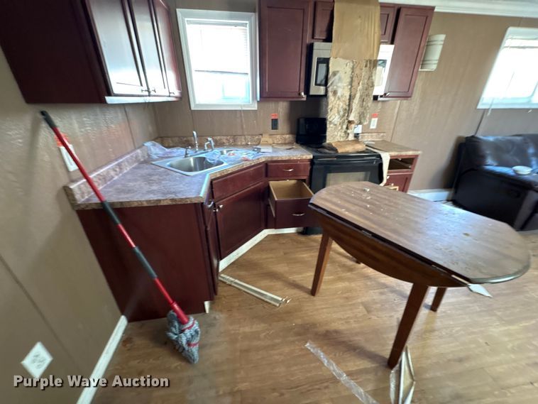 image for item FK1327 Skid mounted living quarters