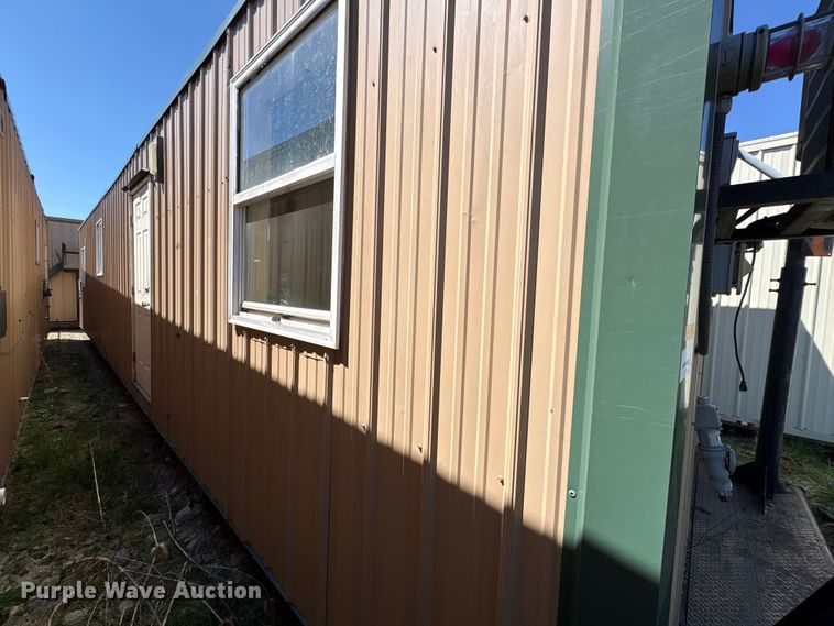 image for item FK1329 Skid mounted living quarters
