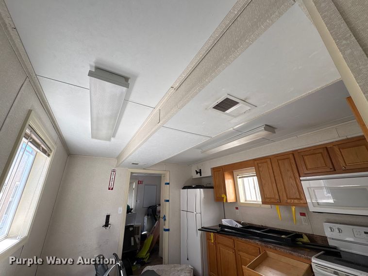 image for item FK1329 Skid mounted living quarters