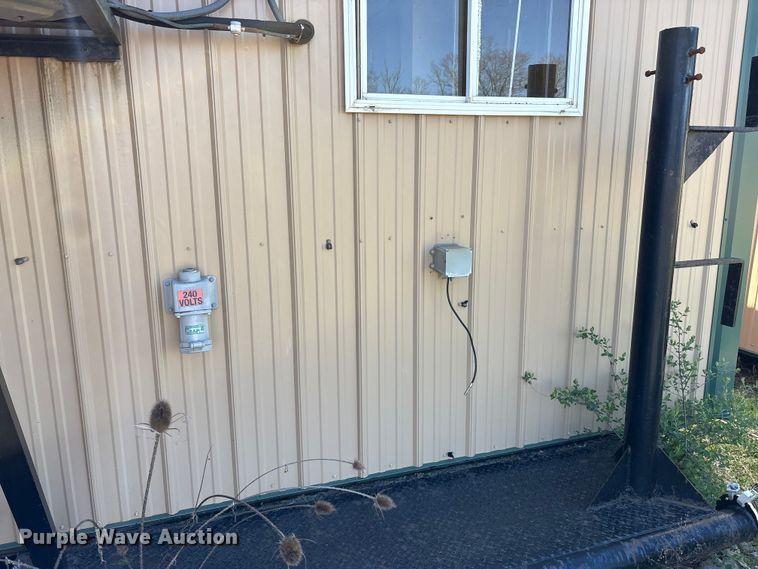 image for item FK1331 Skid mounted living quarters
