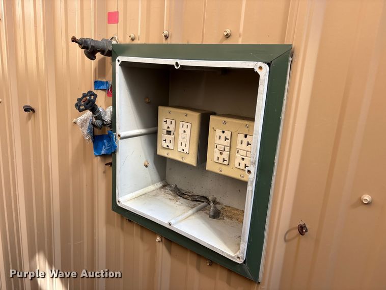 image for item FK1331 Skid mounted living quarters
