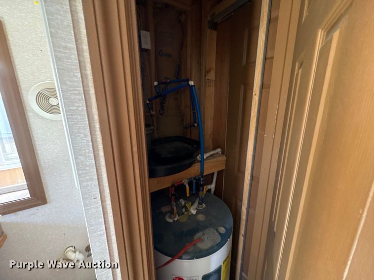 image for item FK1331 Skid mounted living quarters