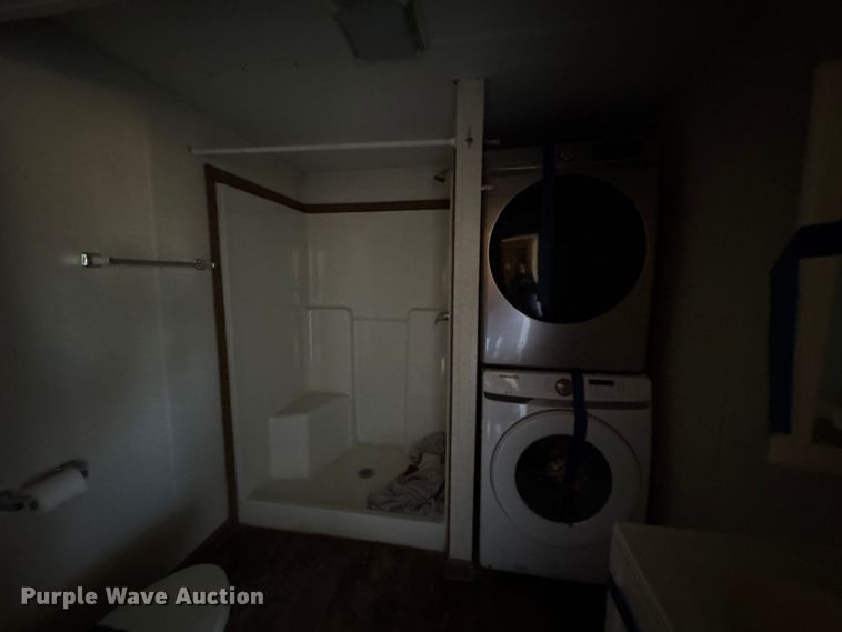 image for item FK1331 Skid mounted living quarters