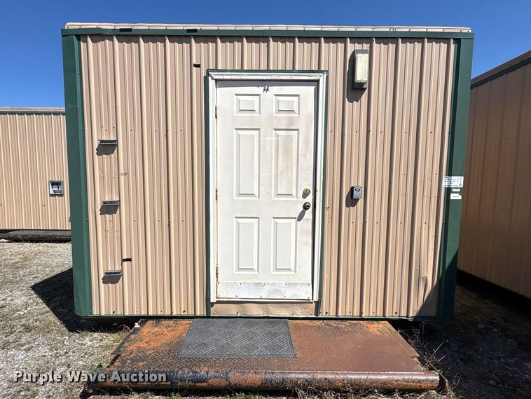 image for item FK1332 Skid mounted living quarters