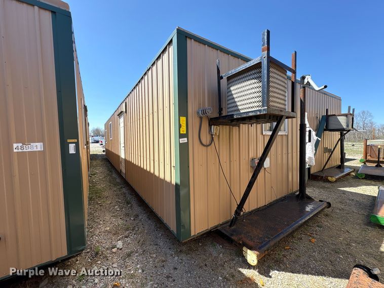 image for item FK1332 Skid mounted living quarters