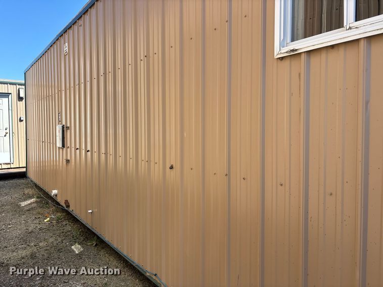 image for item FK1332 Skid mounted living quarters