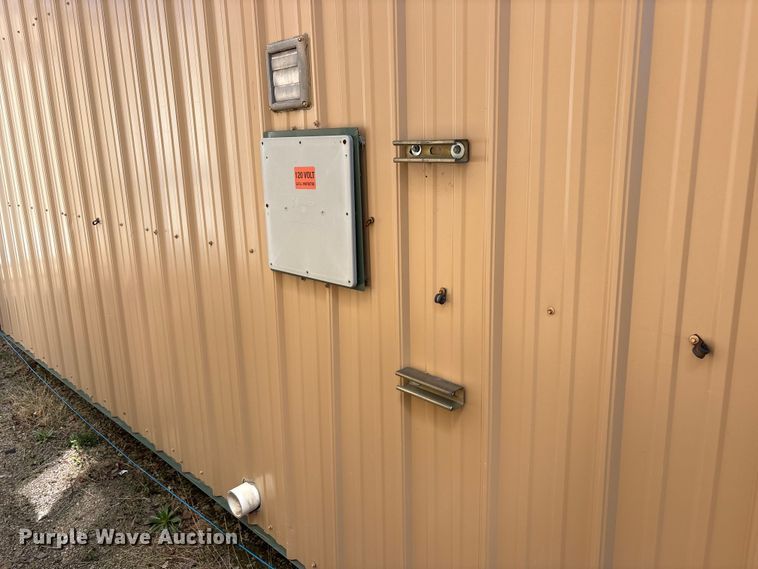 image for item FK1332 Skid mounted living quarters