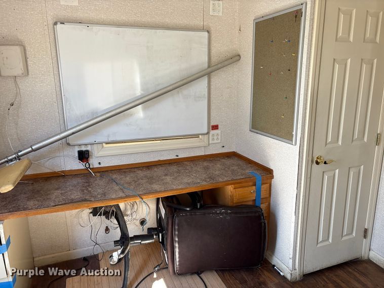 image for item FK1332 Skid mounted living quarters